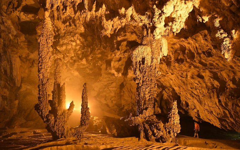 Động Ngườm Ngao kì bí