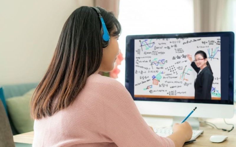 Hạn chế cần lưu ý khi học tiếng Anh online 1 kèm 1