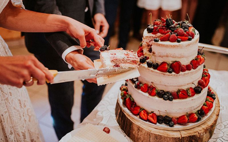 ý nghĩa bánh kem cho đám cưới